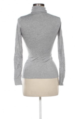 Дамски пуловер Guess, Размер XS, Цвят Сив, Цена 28,12 €