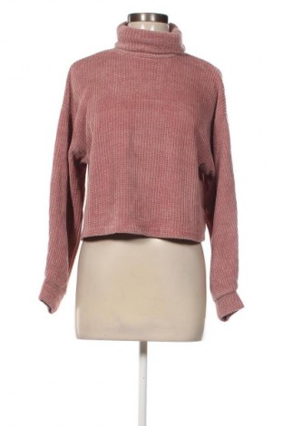 Дамско полo Bershka, Размер S, Цвят Пепел от рози, Цена 6,13 €