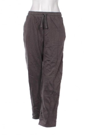 Damen Sporthose Bershka, Größe L, Farbe Grau, Preis 13,99 €