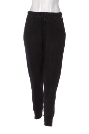 Dámské tepláky Cyell, Velikost L, Barva Zelená, Cena  349,00 Kč