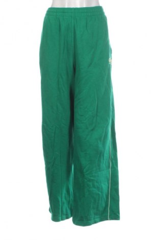 Дамско спортно долнище Nike, Размер XL, Цвят Зелен, Цена 21,98 €