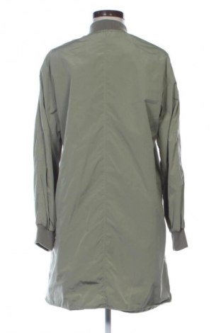 Dámská bunda  Bershka, Velikost S, Barva Zelená, Cena  709,00 Kč