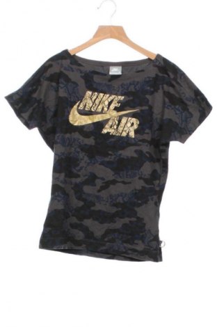 Kinder T-Shirt Nike, Größe 13-14y/ 164-168 cm, Farbe Mehrfarbig, Preis 10,99 €