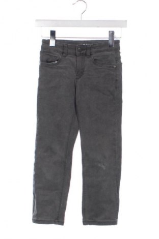Kinderjeans C&A, Größe 6-7y/ 122-128 cm, Farbe Grau, Preis 13,65 €
