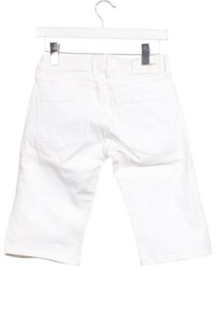Pantaloni scurți pentru copii Pepe Jeans, Mărime 12-13y/ 158-164 cm, Culoare Alb, Preț 177,25 Lei