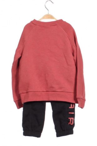 Detská športová súprava Nike, Veľkosť 2-3y/ 98-104 cm, Farba Viacfarebná, Cena  50,95 €