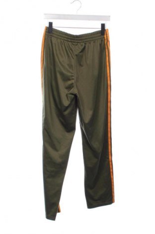 Детско спортно долнище Adidas, Размер 15-18y/ 170-176 см, Цвят Зелен, Цена 29,14 €