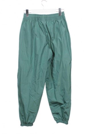 Детско спортно долнище Nike, Размер 10-11y/ 146-152 см, Цвят Зелен, Цена 39,88 €