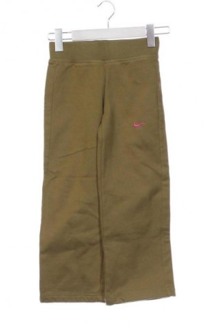 Dziecięce spodnie sportowe Nike, Rozmiar 5-6y/ 116-122 cm, Kolor Zielony, Cena 80,38 zł