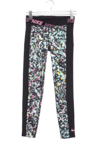 Детско спортно долнище Nike, Размер 8-9y/ 134-140 см, Цвят Многоцветен, Цена 18,40 €