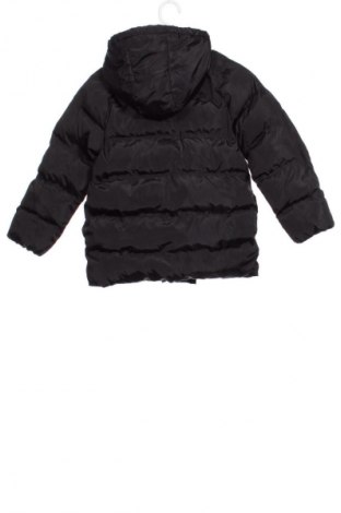 Детско яке Reserved, Размер 6-7y/ 122-128 см, Цвят Черен, Цена 15,84 €