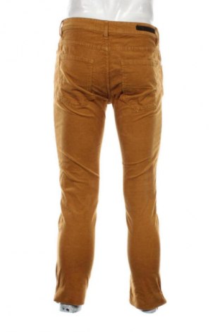 Herren Cordhose Bershka, Größe M, Farbe Orange, Preis € 20,99