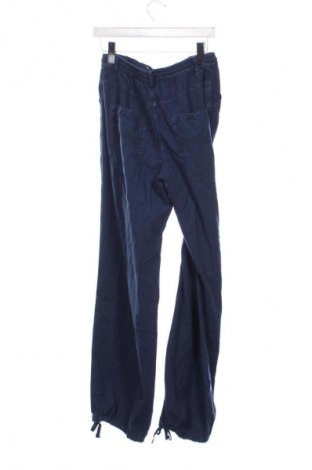 Мъжки панталон Bershka, Размер S, Цвят Син, Цена 15,84 €