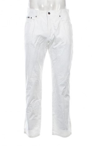 Herrenhose Bugatti, Größe M, Farbe Weiß, Preis € 20,99
