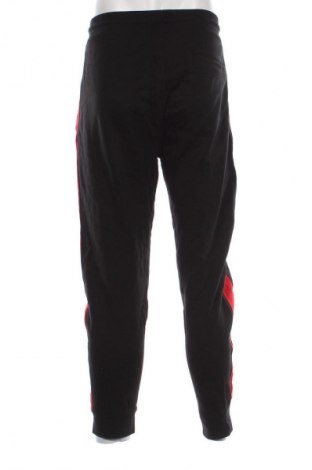 Pánské tepláky  Hugo Boss, Velikost XL, Barva Vícebarevné, Cena  2 329,00 Kč