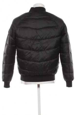 Мъжко яке Bershka, Размер S, Цвят Черен, Цена 42,94 €