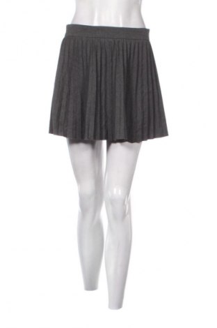 Пола - панталон Zara, Размер M, Цвят Сив, Цена 8,18 €