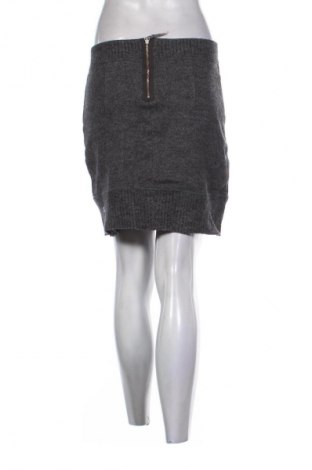 Sukňa Boss Orange, Veľkosť S, Farba Sivá, Cena  62,89 €