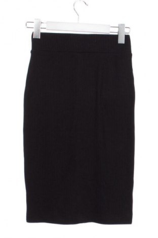 Szoknya Guess, Méret XS, Szín Fekete, Ár 13 223 Ft