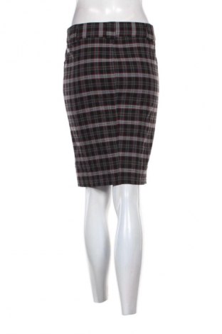 Пола Poema, Размер M, Цвят Многоцветен, Цена 20,91 €