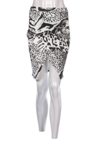 Пола Pretty Little Thing, Размер S, Цвят Многоцветен, Цена 17,22 €