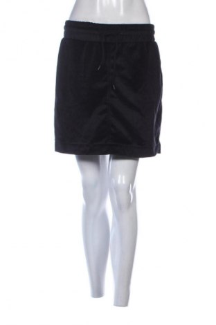 Szoknya Sisters Point, Méret M, Szín Fekete, Ár 19 649 Ft