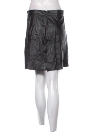 Rock United Colors Of Benetton, Größe M, Farbe Schwarz, Preis € 7,99