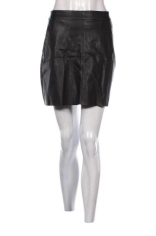 Пола Vero Moda, Размер L, Цвят Черен, Цена 10,00 €