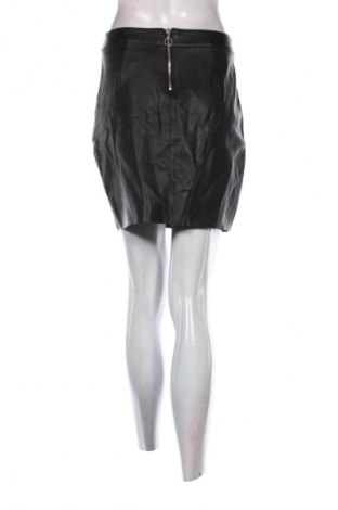 Пола Vero Moda, Размер L, Цвят Черен, Цена 10,00 €