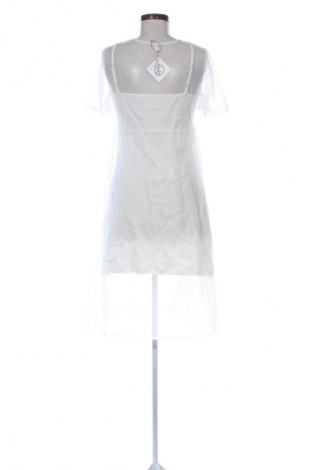 Ruha ASOS, Méret M, Szín Fehér, Ár 22 826 Ft