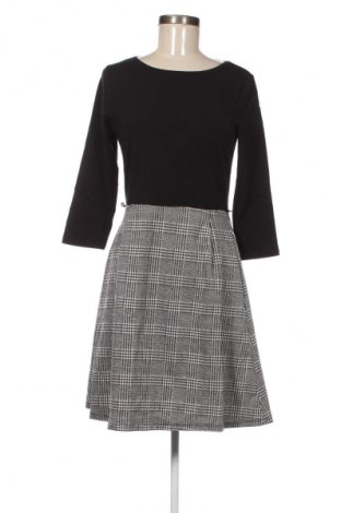 Φόρεμα About You, Μέγεθος M, Χρώμα Πολύχρωμο, Τιμή 37,99 €