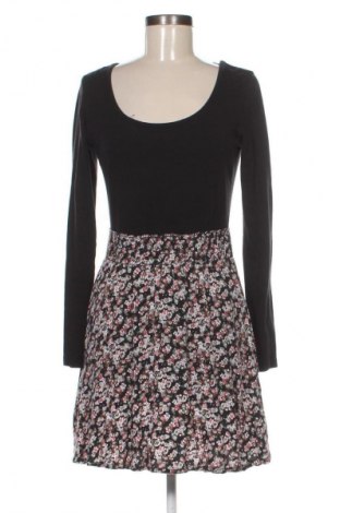 Ruha Ajc, Méret M, Szín Sokszínű, Ár 8 237 Ft