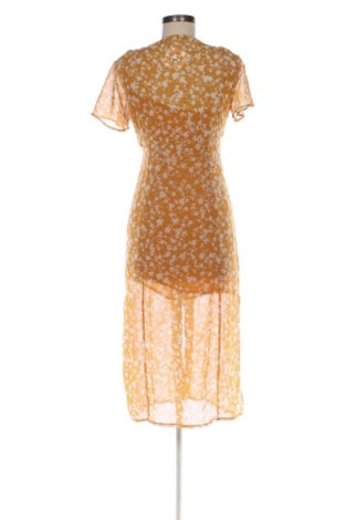 Рокля Bershka, Размер M, Цвят Многоцветен, Цена 24,56 €