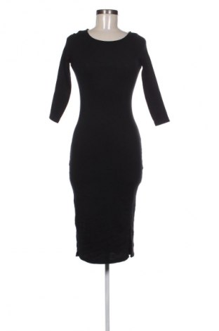 Šaty  Bershka, Velikost M, Barva Černá, Cena  567,00 Kč