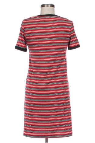 Ruha Bershka, Méret M, Szín Sokszínű, Ár 8 244 Ft