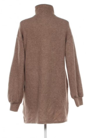 Рокля Bershka, Размер S, Цвят Кафяв, Цена 8,69 €