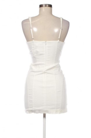 Kleid Bershka, Größe S, Farbe Weiß, Preis 41,99 €