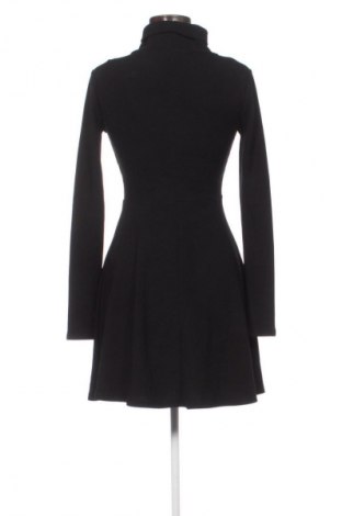 Ruha Boohoo, Méret M, Szín Fekete, Ár 8 244 Ft