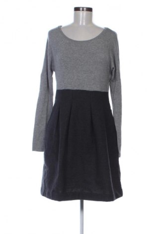 Kleid COS, Größe M, Farbe Grau, Preis € 45,99
