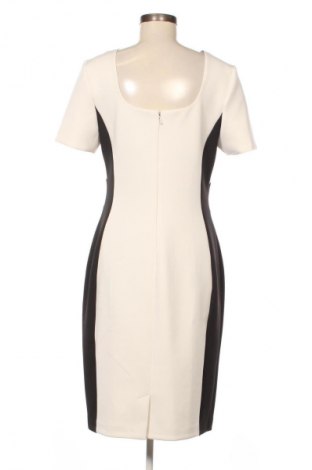 Рокля Calvin Klein, Размер L, Цвят Многоцветен, Цена 145,71 €