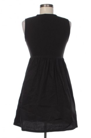 Ruha Calvin Klein Jeans, Méret XS, Szín Fekete, Ár 39 919 Ft