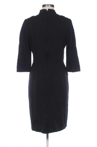 Ruha Chetta B, Méret M, Szín Fekete, Ár 17 355 Ft