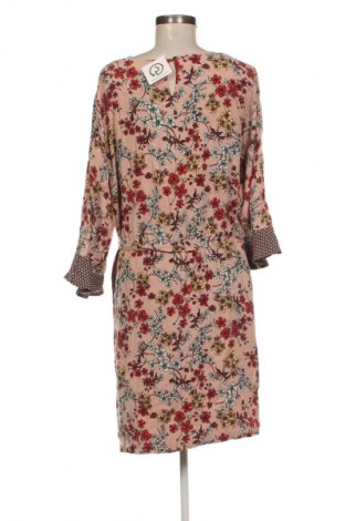 Šaty  Cream, Velikost M, Barva Vícebarevné, Cena  629,00 Kč