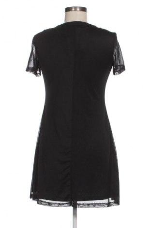 Kleid Cropp, Größe M, Farbe Schwarz, Preis 25,00 €