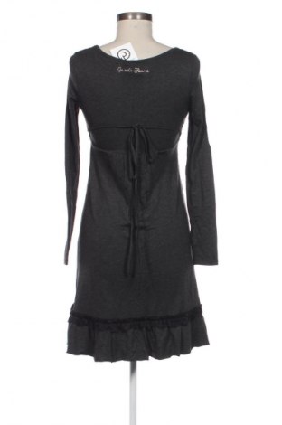 Kleid Gaudi Jeans, Größe S, Farbe Grau, Preis € 42,01