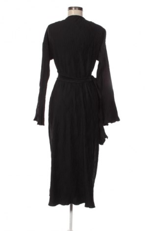 Šaty  Gina Tricot, Velikost M, Barva Černá, Cena  239,00 Kč