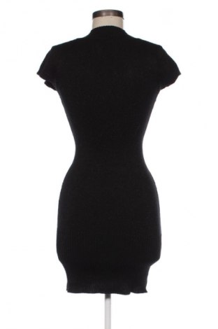 Ruha Guess, Méret S, Szín Fekete, Ár 45 849 Ft