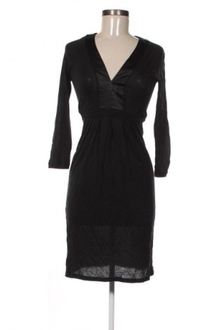 Ruha Guess By Marciano, Méret XS, Szín Fekete, Ár 20 689 Ft