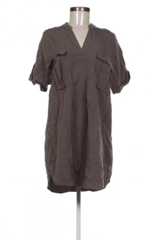 Kleid H&M, Größe S, Farbe Grün, Preis € 20,00