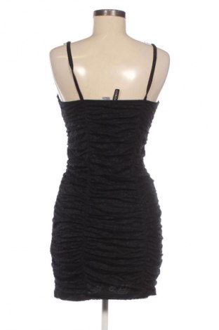 Φόρεμα H&M Divided, Μέγεθος M, Χρώμα Μαύρο, Τιμή 20,00 €